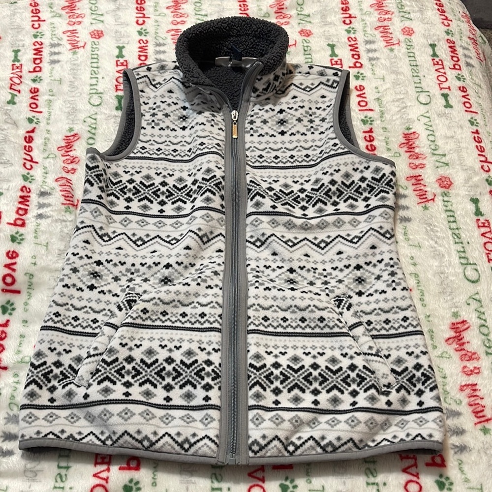 Kendra Scott sport vest